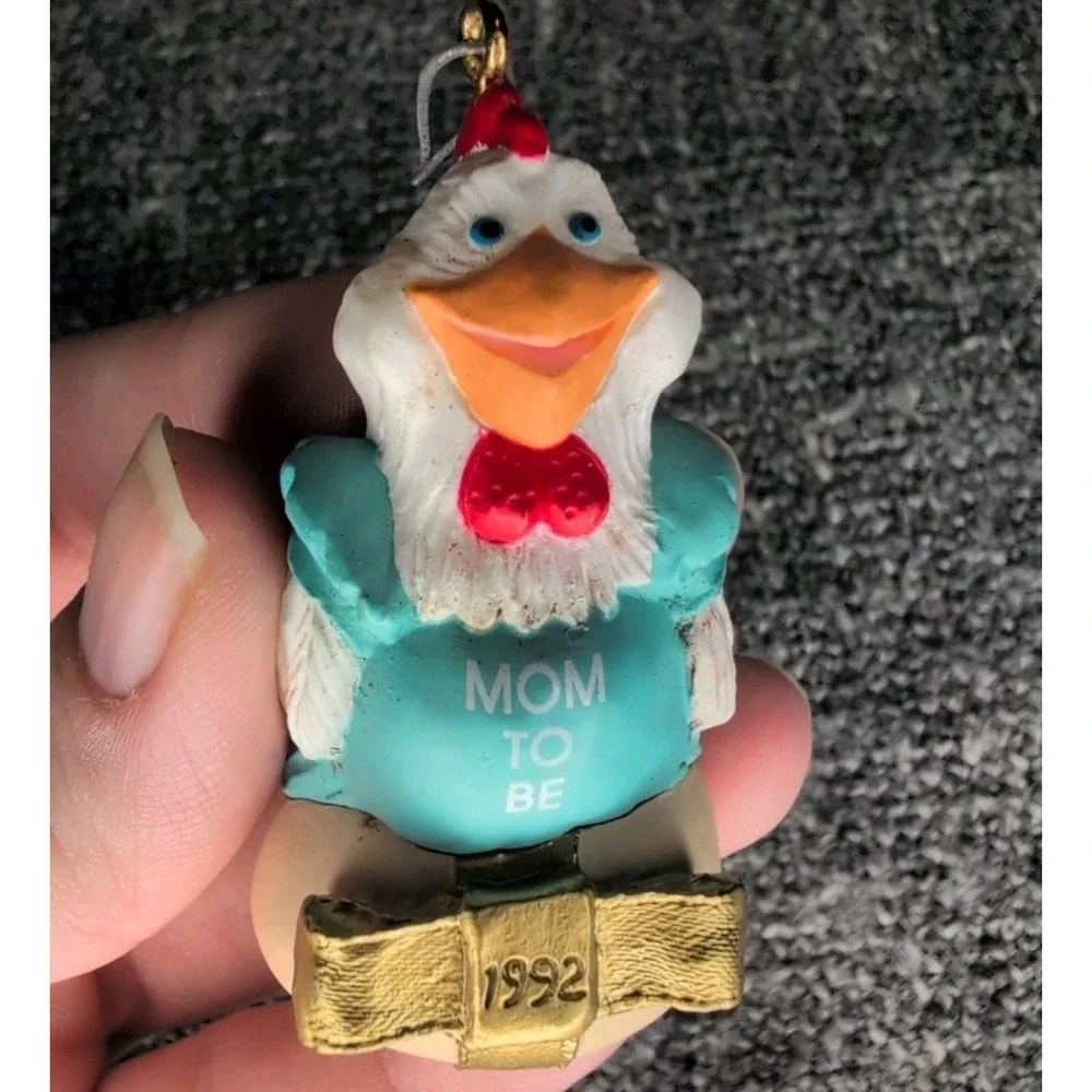 Vintage 1992 Hallmark Keepsake Ornament Mom To Be Chicken Hen‎ Bird With Box